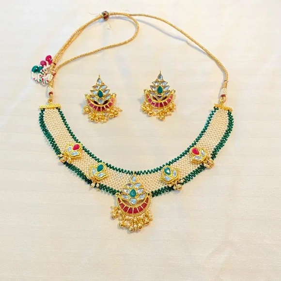 🆕 Bollywood style designer necklace with earrings - Picture 3 of 6